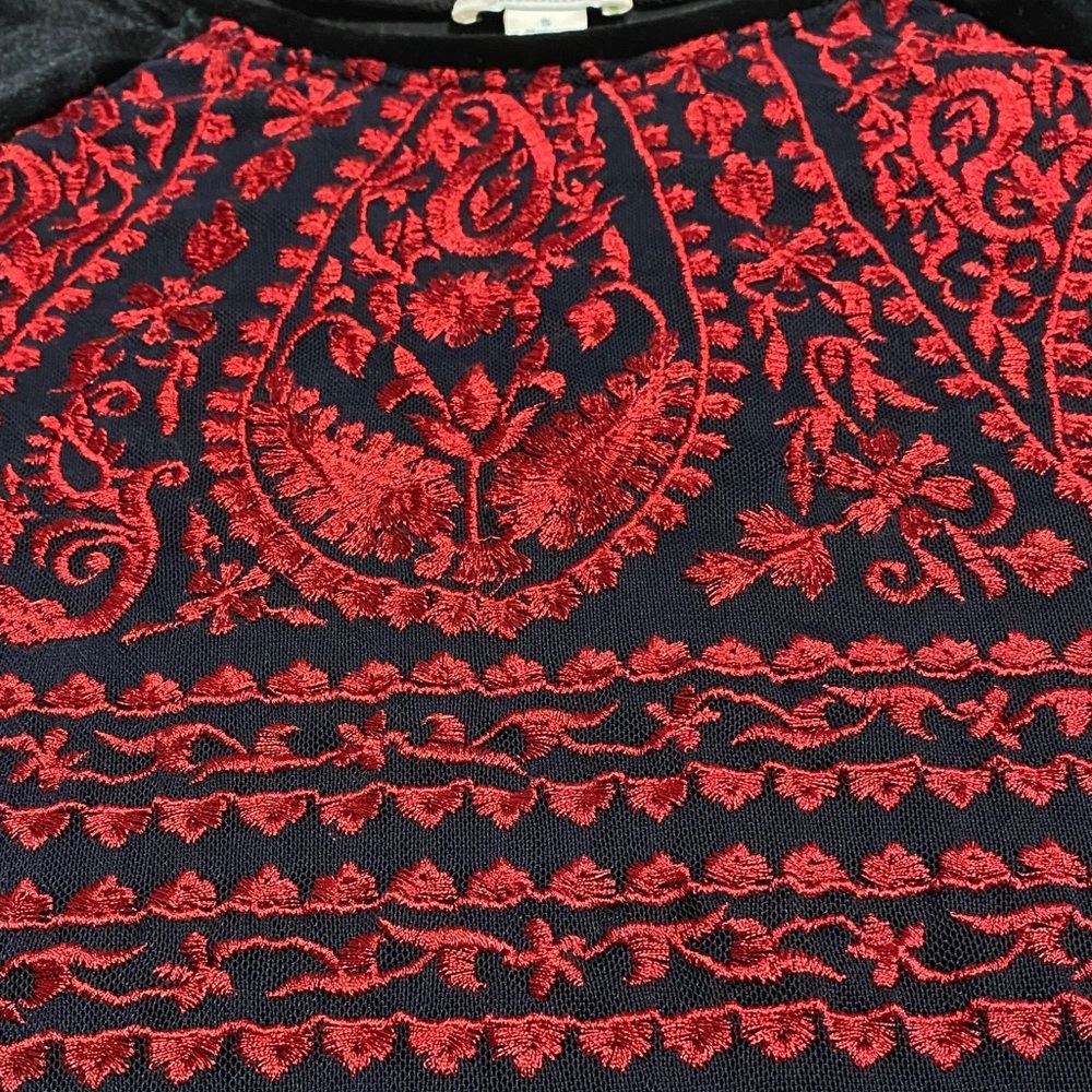 Sundance Black and Red Paisley Long Sleeve Top Size S - Picture 14 of 14